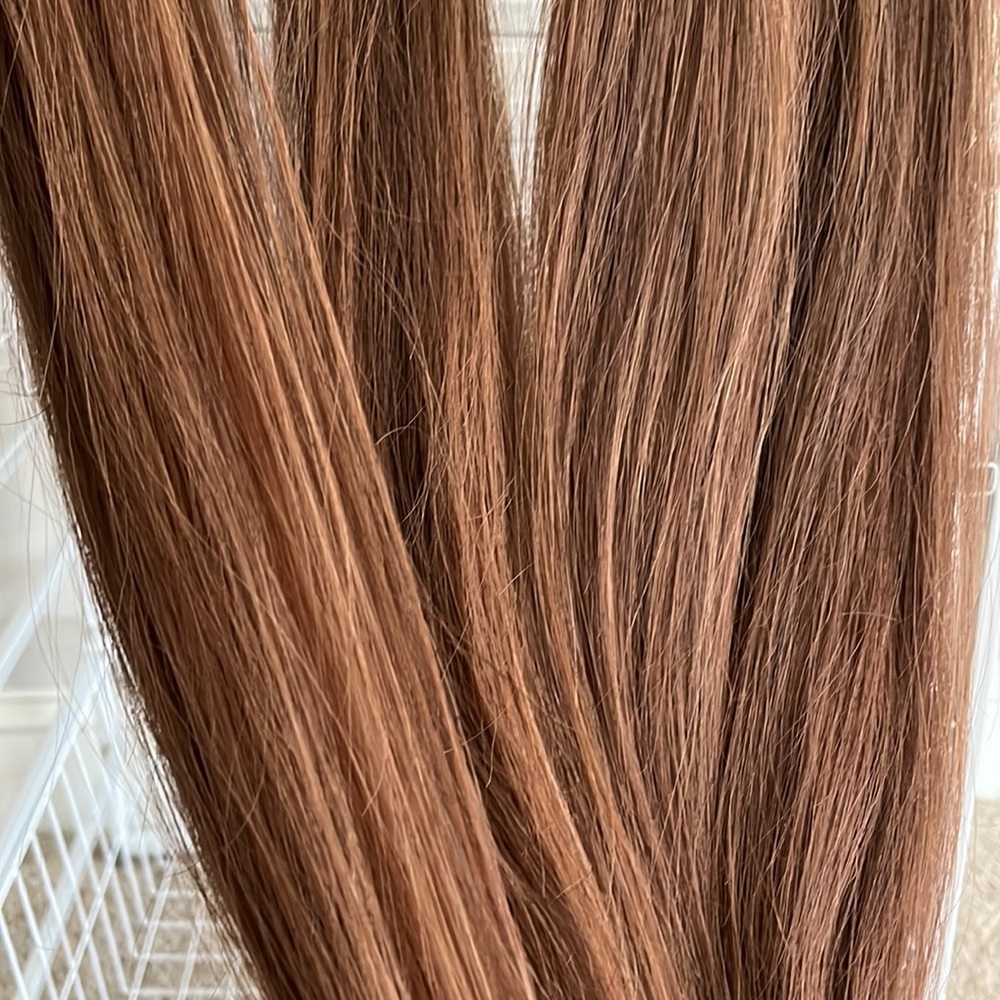 Gorgeous 18” Honey Highlights Brown freshly tapped Hair Extensions